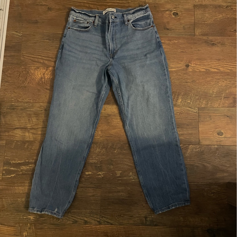 Abercrombie and Fitch High Rise Mom Jeans